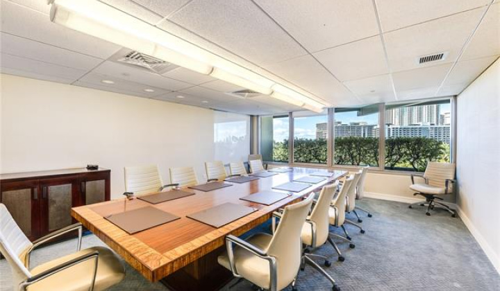223 Saratoga Road,Honolulu,Hawaii,96815,2 ベッドルーム ベッドルーム,3 バスルームバスルーム,コンド / タウンハウス,Saratoga,32,18385057