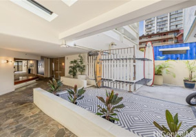 2450 Prince Edward Street,Honolulu,Hawaii,96815,1 ベッドルーム ベッドルーム,1 バスルームバスルーム,コンド / タウンハウス,Prince Edward,12,17930818