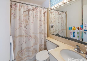 2832 Manoa Road,Honolulu,Hawaii,96822,6 Bedrooms Bedrooms,3 BathroomsBathrooms,Single family,Manoa,17931804