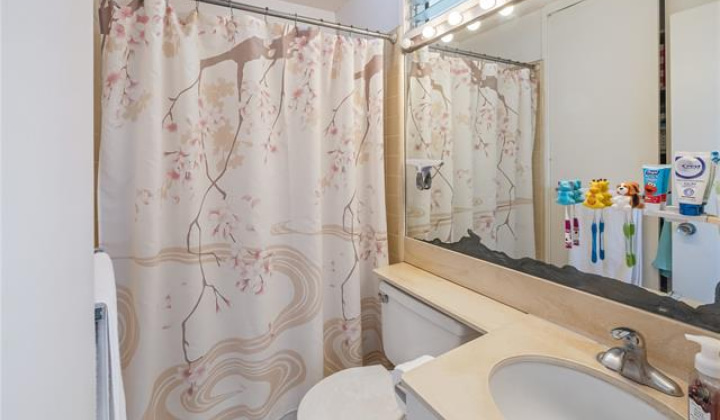 2832 Manoa Road,Honolulu,Hawaii,96822,6 Bedrooms Bedrooms,3 BathroomsBathrooms,Single family,Manoa,17931804