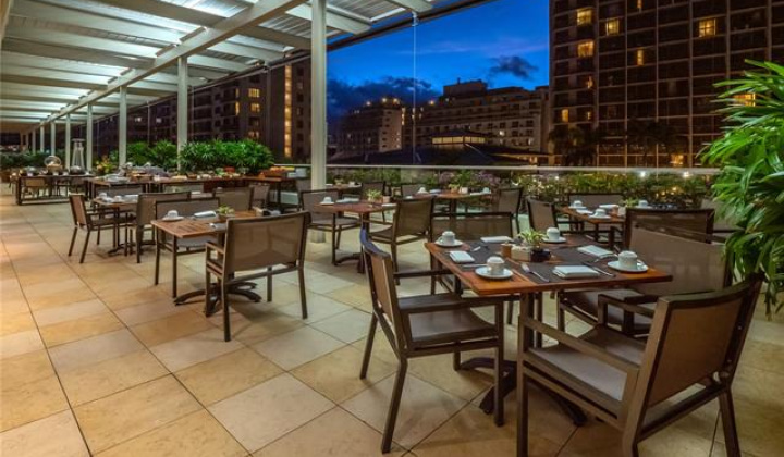 223 Saratoga Road,Honolulu,Hawaii,96815,1 Bedroom Bedrooms,1 BathroomBathrooms,Condo/Townhouse,Saratoga,15,17932328