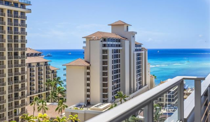 223 Saratoga Road,Honolulu,Hawaii,96815,1 Bedroom Bedrooms,1 BathroomBathrooms,Condo/Townhouse,Saratoga,15,17932328