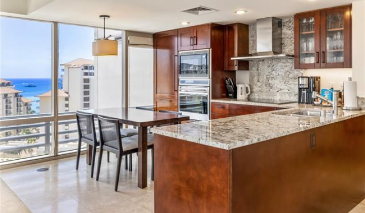 223 Saratoga Road,Honolulu,Hawaii,96815,1 Bedroom Bedrooms,1 BathroomBathrooms,Condo/Townhouse,Saratoga,15,17932328