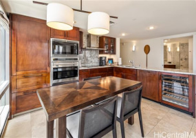 223 Saratoga Road,Honolulu,Hawaii,96815,1 Bedroom Bedrooms,1 BathroomBathrooms,Condo/Townhouse,Saratoga,15,17932328