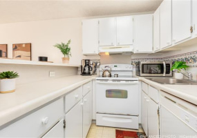 2140 Kuhio Avenue,Honolulu,Hawaii,96815,1 ベッドルーム ベッドルーム,1 バスルームバスルーム,コンド / タウンハウス,Kuhio,21,17935382