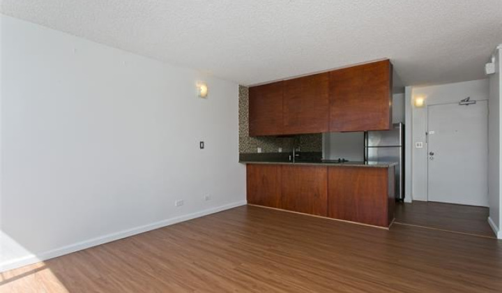 3045 Ala Napuaa Place,Honolulu,Hawaii,96818,1 Bedroom Bedrooms,1 BathroomBathrooms,Condo/Townhouse,Ala Napuaa,3,19078642