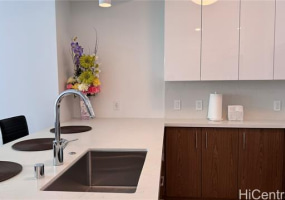 629 Keeaumoku Street,Honolulu,Hawaii,96814,2 Bedrooms Bedrooms,2 BathroomsBathrooms,Condo/Townhouse,Keeaumoku,24,17940474