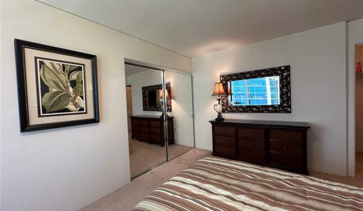 88 Piikoi Street,Honolulu,Hawaii,96814,2 Bedrooms Bedrooms,2 BathroomsBathrooms,Condo/Townhouse,Piikoi,27,17941030