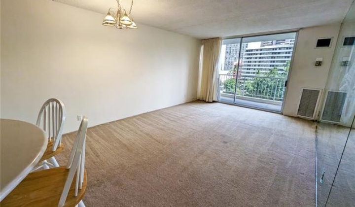 400 Hobron Lane,Honolulu,Hawaii,96815,1 ベッドルーム ベッドルーム,1 バスルームバスルーム,コンド / タウンハウス,Hobron,8,17944000