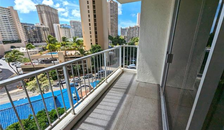 629 Ulili Street,Honolulu,Hawaii,96816,5 Bedrooms Bedrooms,5 BathroomsBathrooms,Single family,Ulili,17566015