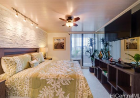2240 Kuhio Avenue,Honolulu,Hawaii,96815,2 ベッドルーム ベッドルーム,2 バスルームバスルーム,コンド / タウンハウス,Kuhio,32,17944536