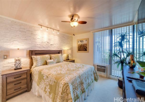 2240 Kuhio Avenue,Honolulu,Hawaii,96815,2 ベッドルーム ベッドルーム,2 バスルームバスルーム,コンド / タウンハウス,Kuhio,32,17944536