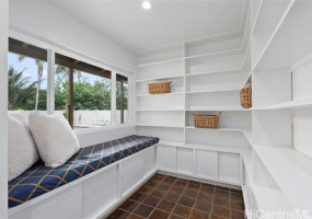 1269 Maleko Street,Kailua,Hawaii,96734,4 ベッドルーム ベッドルーム,3 バスルームバスルーム,一戸建て,Maleko,17945113