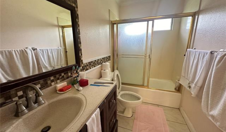 2606 Kalihi Street,Honolulu,Hawaii,96819,9 ベッドルーム ベッドルーム,6 バスルームバスルーム,一戸建て,Kalihi,17948470