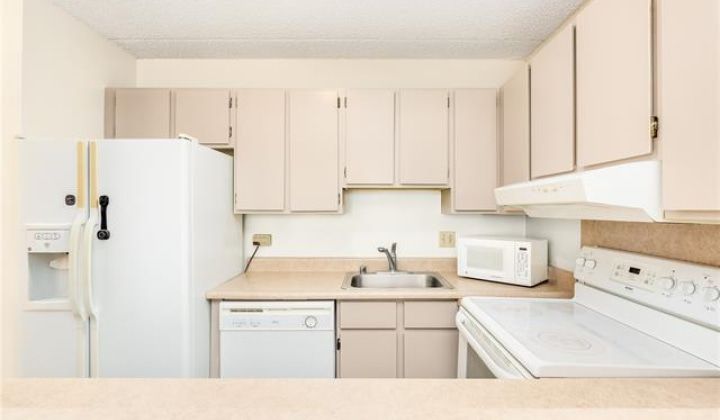411 Hobron Lane,Honolulu,Hawaii,96815,1 ベッドルーム ベッドルーム,1 バスルームバスルーム,コンド / タウンハウス,Hobron,7,18406855