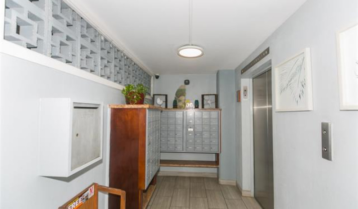 2115 Ala Wai Boulevard,Honolulu,Hawaii,96815,1 Bedroom Bedrooms,1 BathroomBathrooms,Condo/Townhouse,Ala Wai,11,17952164