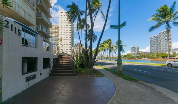 2115 Ala Wai Boulevard,Honolulu,Hawaii,96815,1 Bedroom Bedrooms,1 BathroomBathrooms,Condo/Townhouse,Ala Wai,11,17952164