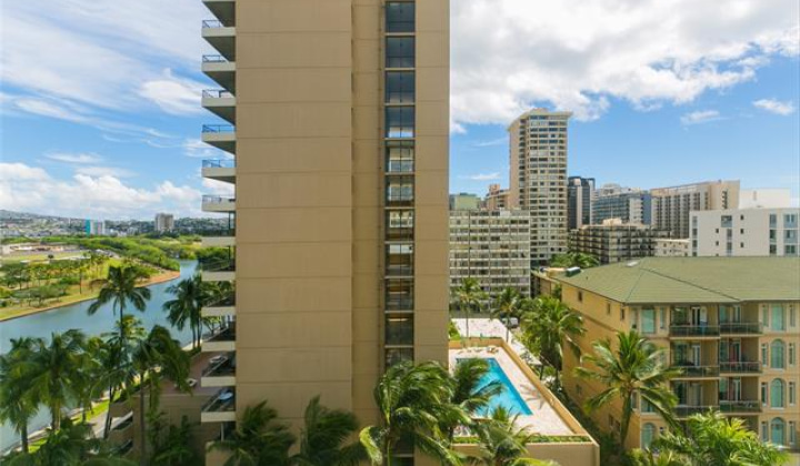 2115 Ala Wai Boulevard,Honolulu,Hawaii,96815,1 Bedroom Bedrooms,1 BathroomBathrooms,Condo/Townhouse,Ala Wai,11,17952164