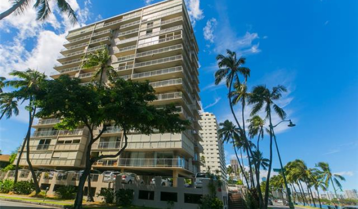 2115 Ala Wai Boulevard,Honolulu,Hawaii,96815,1 Bedroom Bedrooms,1 BathroomBathrooms,Condo/Townhouse,Ala Wai,11,17952164