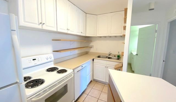 2115 Ala Wai Boulevard,Honolulu,Hawaii,96815,1 Bedroom Bedrooms,1 BathroomBathrooms,Condo/Townhouse,Ala Wai,11,17952164