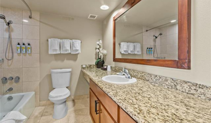 2045 Kalakaua Avenue,Honolulu,Hawaii,96815,1 Bedroom Bedrooms,1 BathroomBathrooms,Condo/Townhouse,Kalakaua,7,17952376