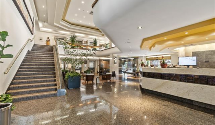 2045 Kalakaua Avenue,Honolulu,Hawaii,96815,1 Bedroom Bedrooms,1 BathroomBathrooms,Condo/Townhouse,Kalakaua,7,17952376