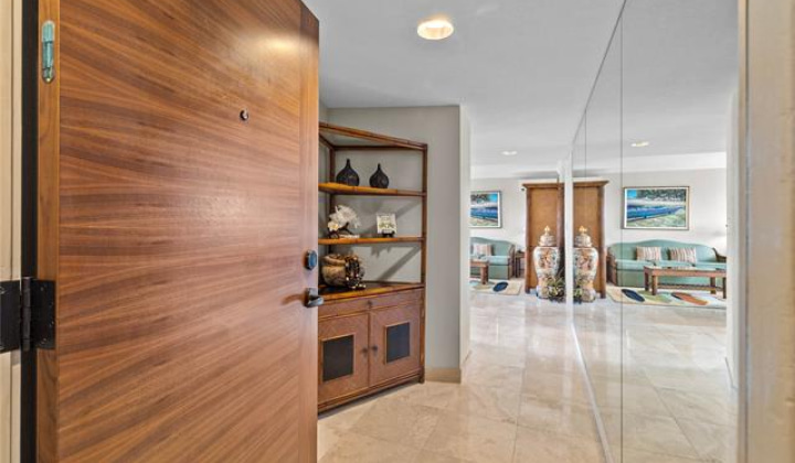 2045 Kalakaua Avenue,Honolulu,Hawaii,96815,1 Bedroom Bedrooms,1 BathroomBathrooms,Condo/Townhouse,Kalakaua,7,17952376