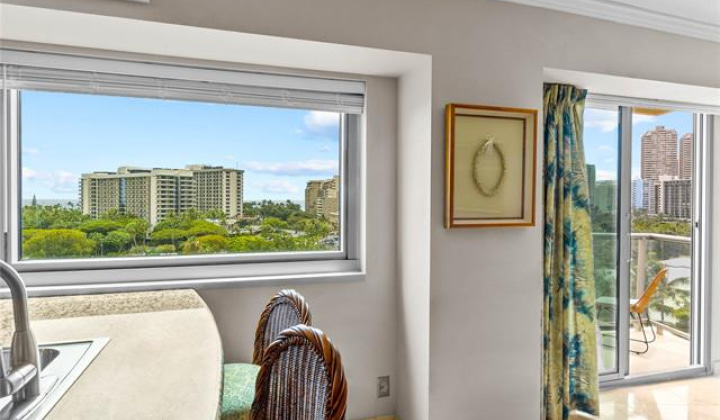 2045 Kalakaua Avenue,Honolulu,Hawaii,96815,1 Bedroom Bedrooms,1 BathroomBathrooms,Condo/Townhouse,Kalakaua,7,17952376