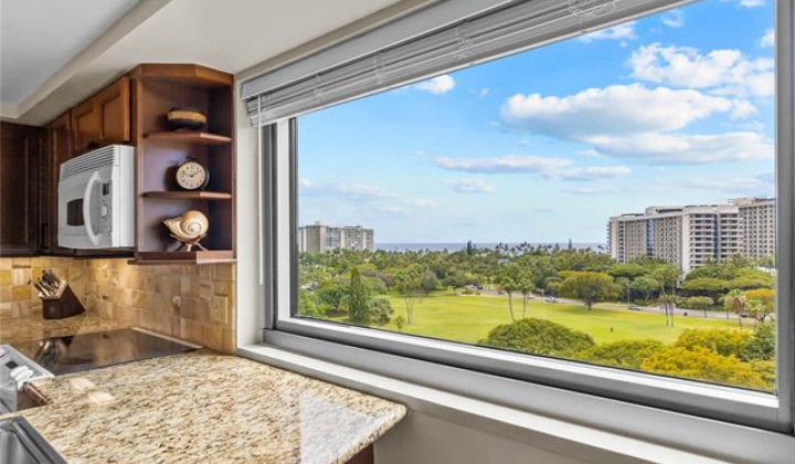 2045 Kalakaua Avenue,Honolulu,Hawaii,96815,1 Bedroom Bedrooms,1 BathroomBathrooms,Condo/Townhouse,Kalakaua,7,17952376