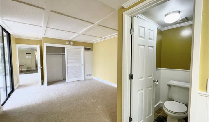 2215 Aloha Drive,Honolulu,Hawaii,96815,2 Bedrooms Bedrooms,2 BathroomsBathrooms,Condo/Townhouse,Aloha,7,17953286