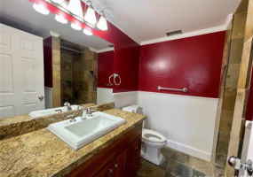 2215 Aloha Drive,Honolulu,Hawaii,96815,2 Bedrooms Bedrooms,2 BathroomsBathrooms,Condo/Townhouse,Aloha,7,17953286