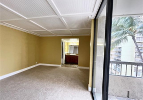2215 Aloha Drive,Honolulu,Hawaii,96815,2 Bedrooms Bedrooms,2 BathroomsBathrooms,Condo/Townhouse,Aloha,7,17953286