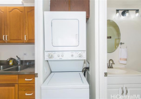 2525 Date Street,Honolulu,Hawaii,96826,2 Bedrooms Bedrooms,2 BathroomsBathrooms,Condo/Townhouse,Date,26,17953850