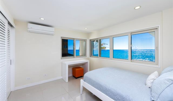 4131 Black Point Place,Honolulu,Hawaii,96816,3 Bedrooms Bedrooms,3 BathroomsBathrooms,Single family,Black Point,18425447