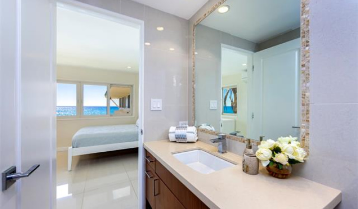 4131 Black Point Place,Honolulu,Hawaii,96816,3 Bedrooms Bedrooms,3 BathroomsBathrooms,Single family,Black Point,18425447