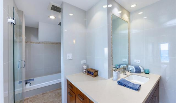 4131 Black Point Place,Honolulu,Hawaii,96816,3 Bedrooms Bedrooms,3 BathroomsBathrooms,Single family,Black Point,18425447