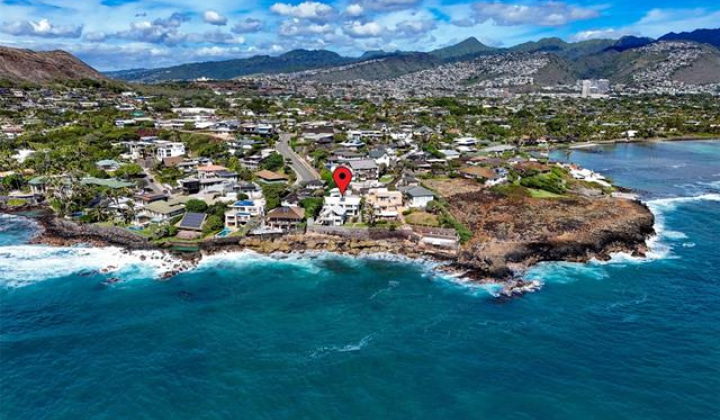 4131 Black Point Place,Honolulu,Hawaii,96816,3 Bedrooms Bedrooms,3 BathroomsBathrooms,Single family,Black Point,18425447