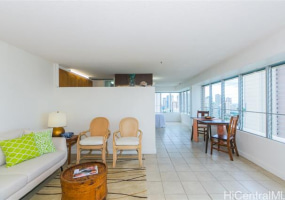 445 Kaiolu Street,Honolulu,Hawaii,96815,1 Bedroom Bedrooms,1 BathroomBathrooms,Condo/Townhouse,Kaiolu,6,17582086