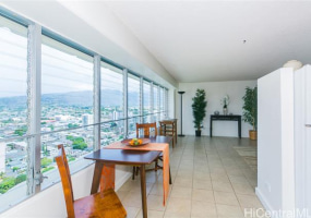 445 Kaiolu Street,Honolulu,Hawaii,96815,1 Bedroom Bedrooms,1 BathroomBathrooms,Condo/Townhouse,Kaiolu,6,17582086