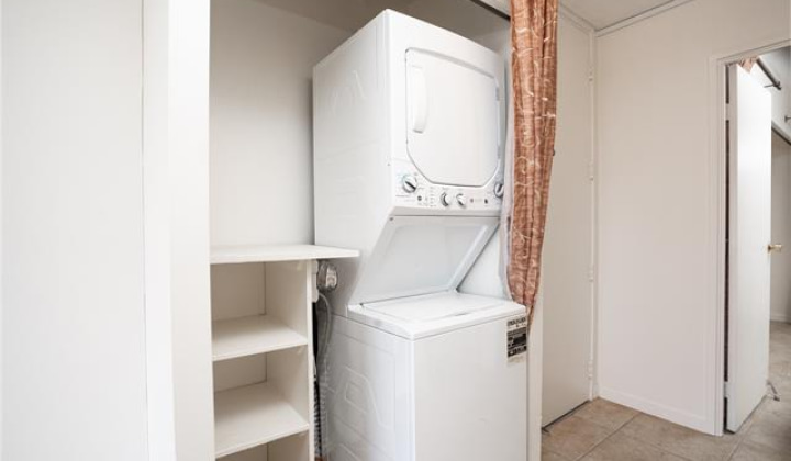 1414 Alexander Street,Honolulu,Hawaii,96822,1 Bedroom Bedrooms,1 BathroomBathrooms,Condo/Townhouse,Alexander,10,17954610