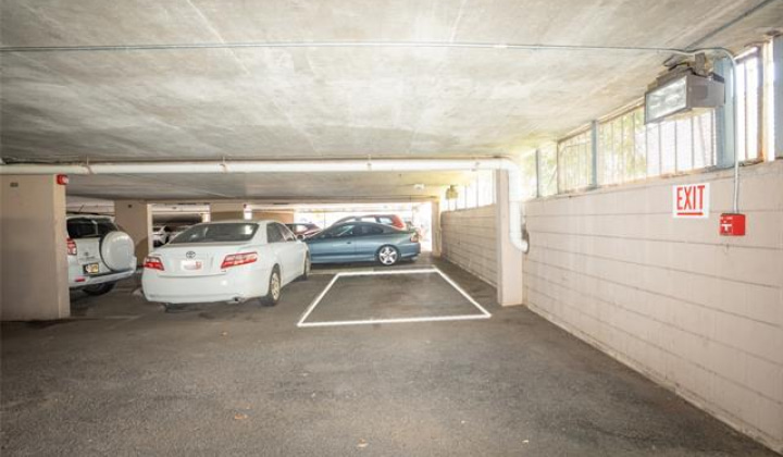 1414 Alexander Street,Honolulu,Hawaii,96822,1 Bedroom Bedrooms,1 BathroomBathrooms,Condo/Townhouse,Alexander,10,17954610