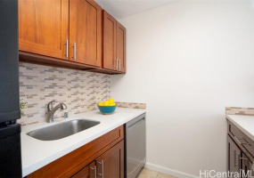 1414 Alexander Street,Honolulu,Hawaii,96822,1 Bedroom Bedrooms,1 BathroomBathrooms,Condo/Townhouse,Alexander,10,17954610
