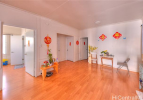 1007 Elsie Lane,Honolulu,Hawaii,96826,5 Bedrooms Bedrooms,3 BathroomsBathrooms,Single family,Elsie,17954870