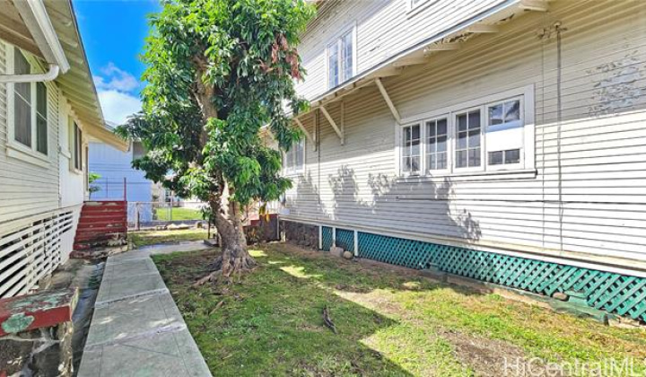 1727 Nuuanu Avenue,Honolulu,Hawaii,96817,8 ベッドルーム ベッドルーム,3 バスルームバスルーム,一戸建て,Nuuanu,19123774