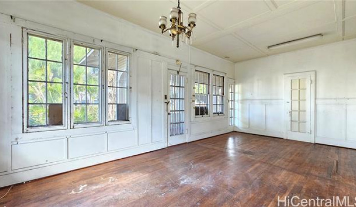 1727 Nuuanu Avenue,Honolulu,Hawaii,96817,8 ベッドルーム ベッドルーム,3 バスルームバスルーム,一戸建て,Nuuanu,19123774