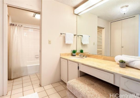 400 Hobron Lane,Honolulu,Hawaii,96815,1 ベッドルーム ベッドルーム,1 バスルームバスルーム,コンド / タウンハウス,Hobron,36,17958599