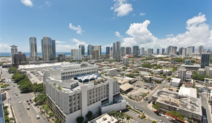 1515 Liona Street,Honolulu,Hawaii,96814,3 Bedrooms Bedrooms,2 BathroomsBathrooms,Condo/Townhouse,Liona,34,19158717