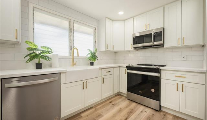 3063 Woolsey Place,Honolulu,Hawaii,96822,3 Bedrooms Bedrooms,1 BathroomBathrooms,Single family,Woolsey,17962446