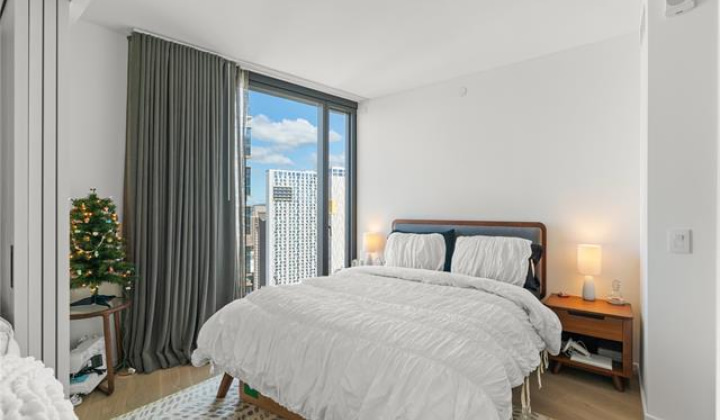 1000 Auahi Street,Honolulu,Hawaii,96814,1 Bedroom Bedrooms,1 BathroomBathrooms,Condo/Townhouse,Auahi,29,19128637