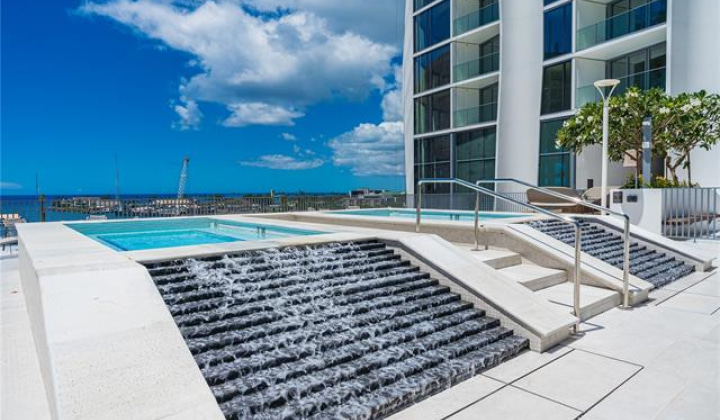 1000 Auahi Street,Honolulu,Hawaii,96814,1 Bedroom Bedrooms,1 BathroomBathrooms,Condo/Townhouse,Auahi,29,19128637